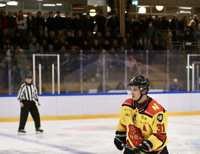 Svag andra period straffade Enköping